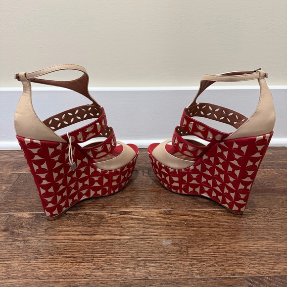 Alaia Beige and Red Cutout Platform Sandals - Picture 5 of 7